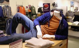 MODEL at the MALL (or anywhere else you happen to&nbsp;be)